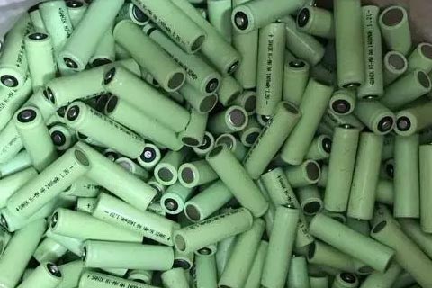 文峰东大街高价钴酸锂电池回收→专业回收蓄电池,风帆钴酸锂电池回收